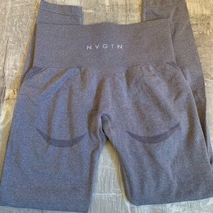 NVGTN Grey Contour Seamless